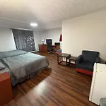Advance Inn