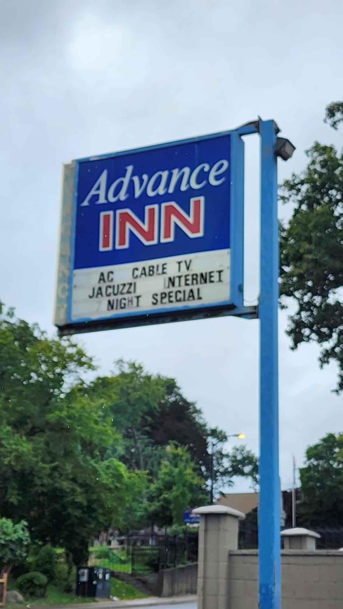 Advance Motel