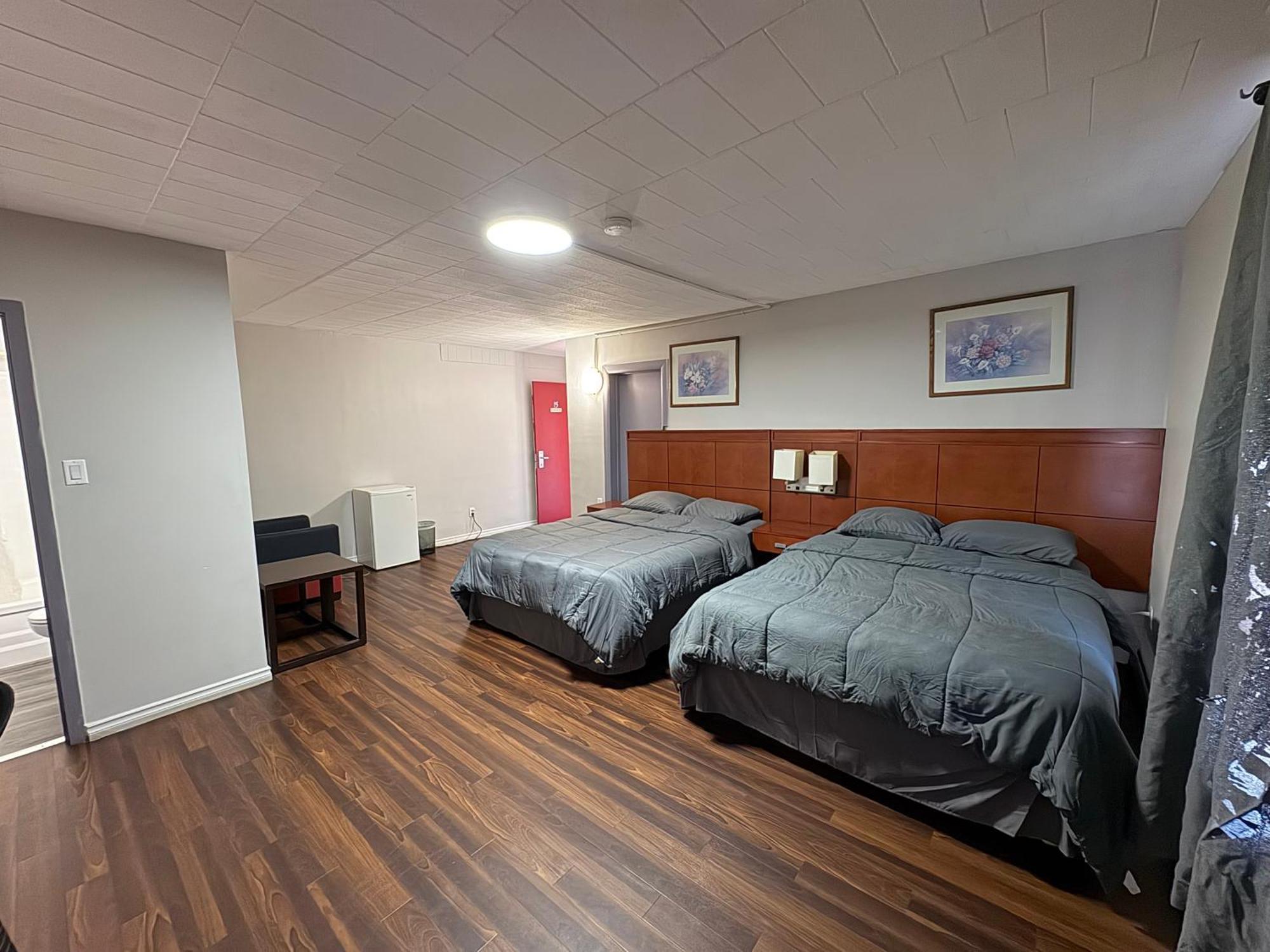 Advance Motel