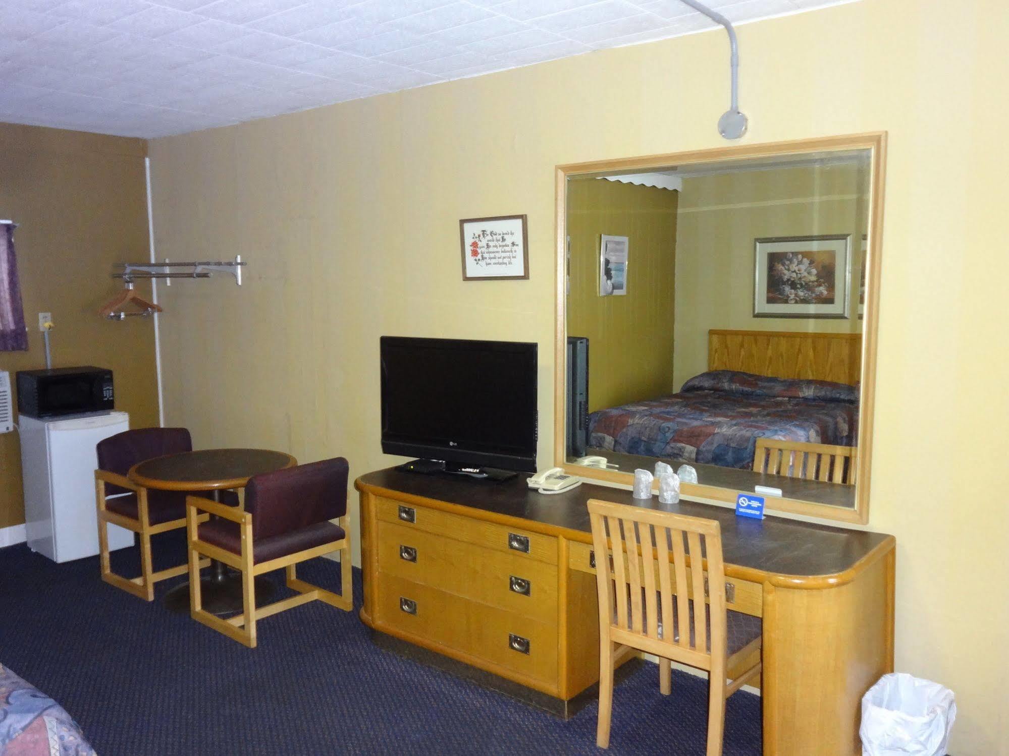 Motel Advance
